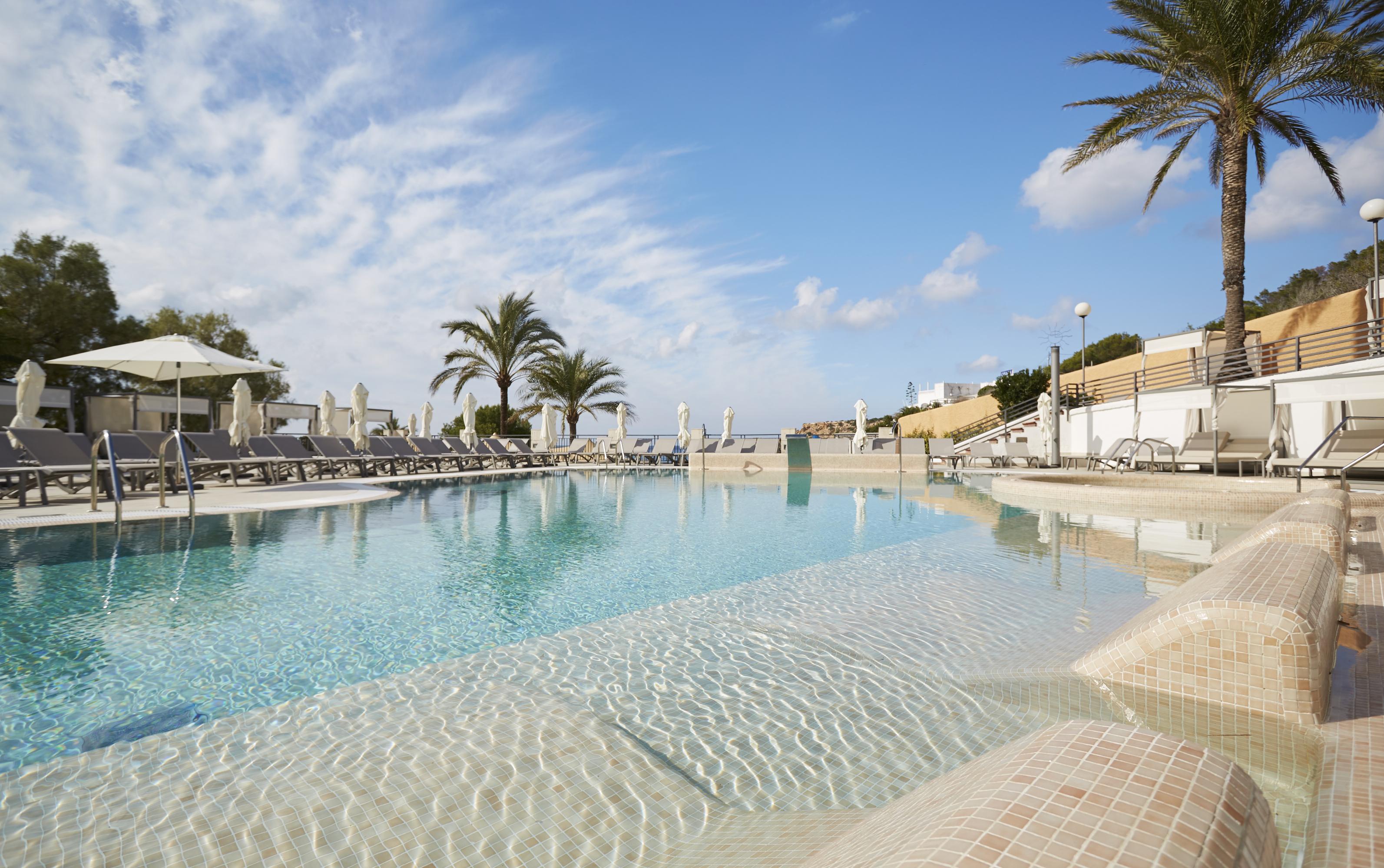 Insotel Tarida Beach Resort & Spa Кала Тарида Экстерьер фото